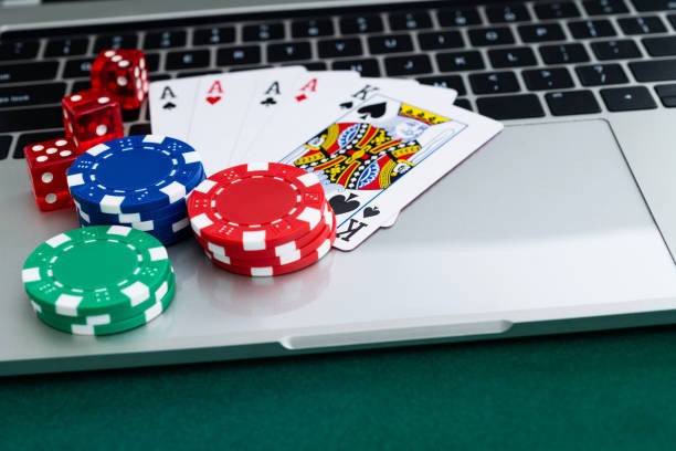 Live dealer conducting blackjack game at kadal4d login studio