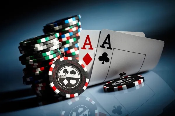 Blackjack betting options and player controls